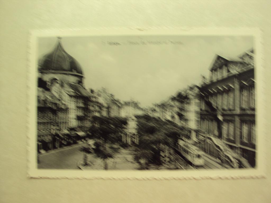 49689 - LIEGE - PLACE DU MARCHE ET PERRON - ZIE 2 FOTO'S, Envoi