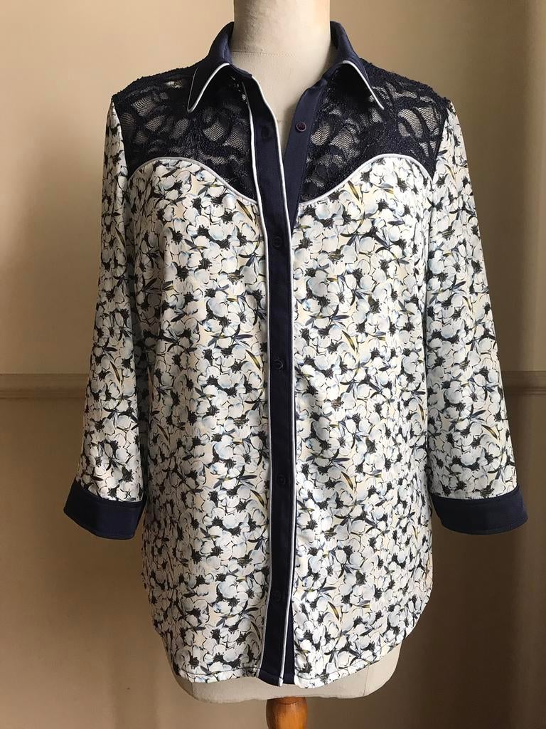 Dame blanche blouse met “ kanten “ details NIEUW maat S, Vêtements | Femmes, Enlèvement