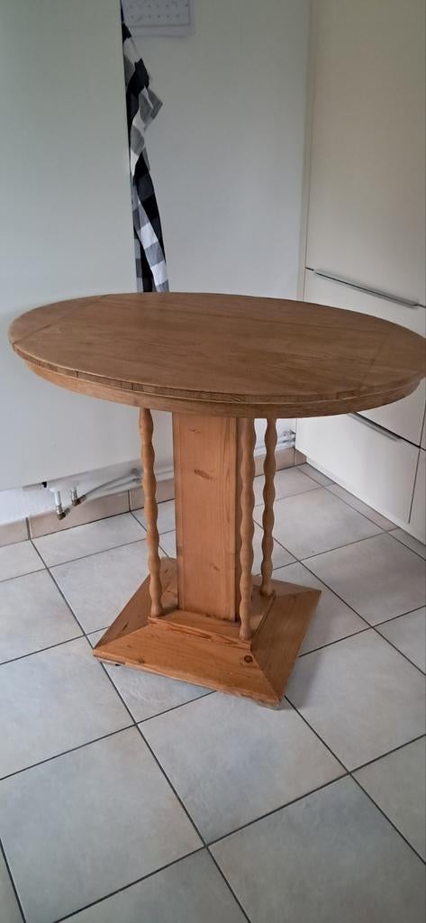 Belle table ovale en bois, Maison & Meubles, Tables | Tables à manger, Enlèvement, Ovale