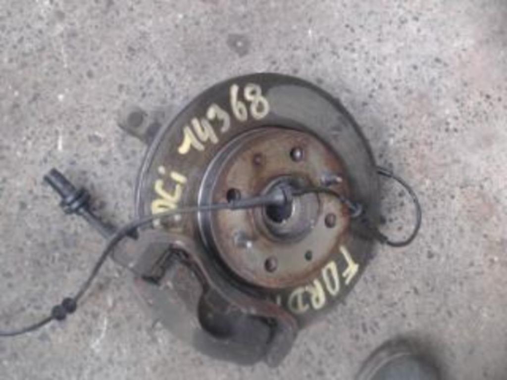 Moyeu avant droit Ford Ka 1.3TDCi 55kw LP/14368, Enlèvement, Utilisé, Ford