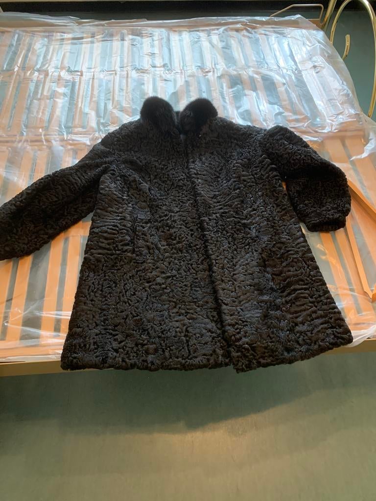 Astracan mantel, Kleding | Dames, Ophalen of Verzenden, Zo goed als nieuw, Maat 38/40 (M)
