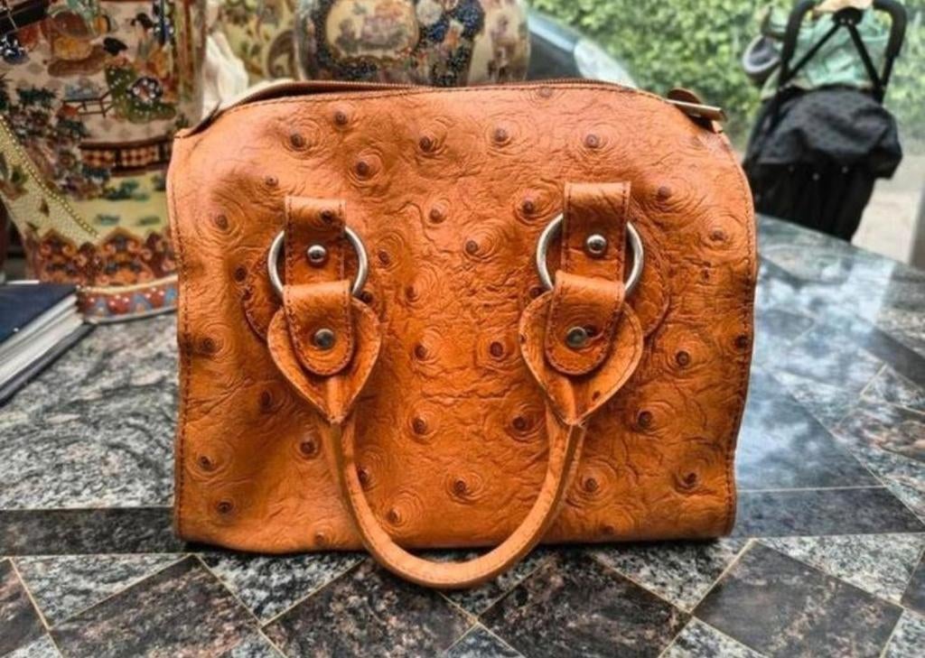 Prachtige Struisvogel Lederen Dames Handtas Te Koop Stekene, Handtassen en Accessoires, Tassen | Damestassen, Handtas, Ophalen