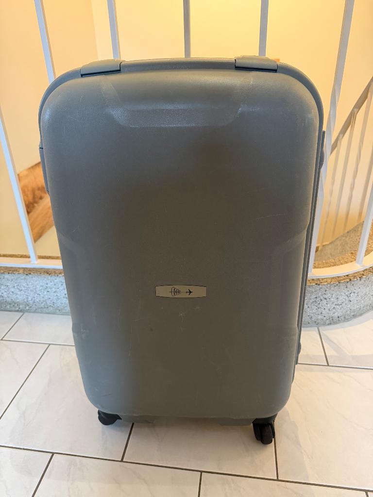 Valies, Handtassen en Accessoires, Gebruikt, Hard kunststof, 45 tot 55 cm, Wieltjes