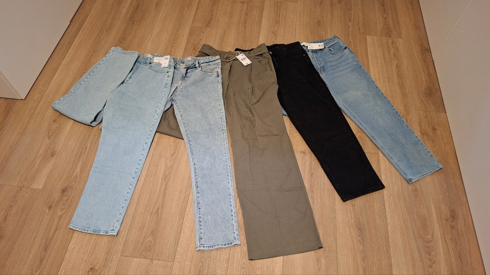 pakket kleding, Ophalen, Zo goed als nieuw, Overige kleuren, Overige jeansmaten