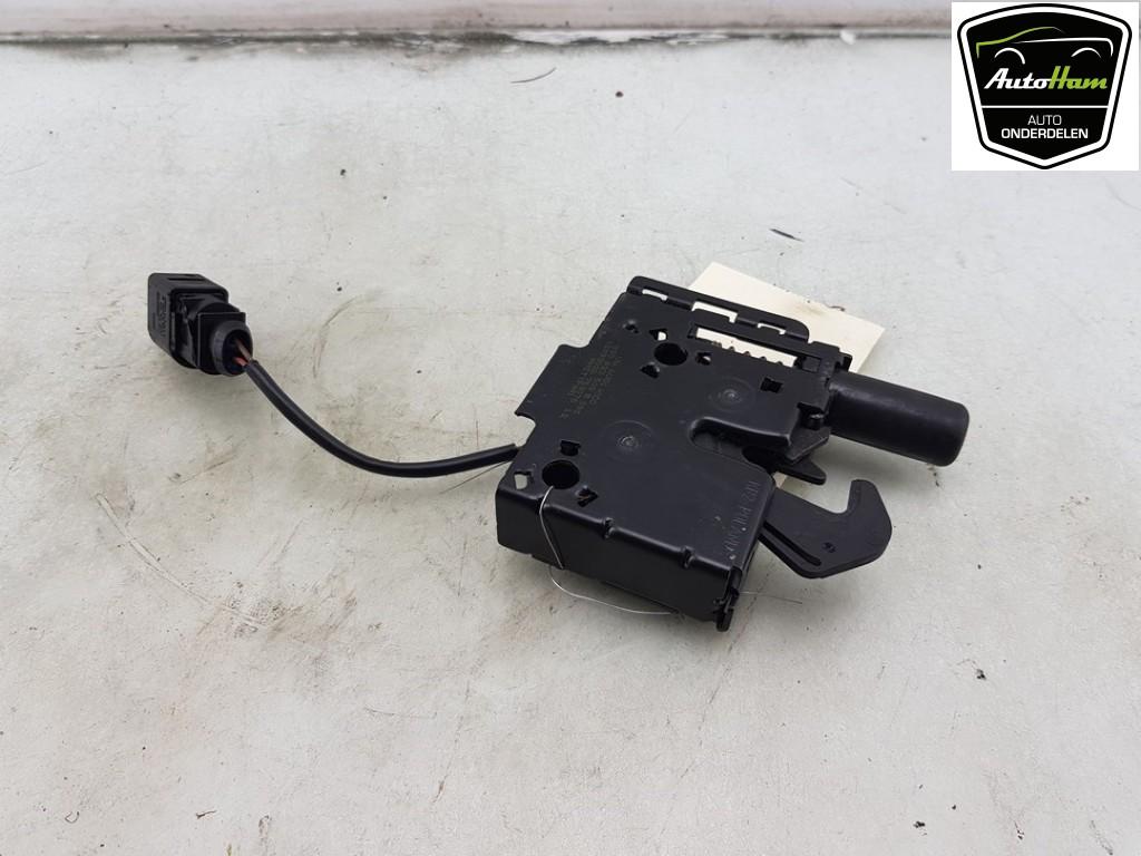 MOTORKAP SLOT Audi A1 Sportback (8XA / 8XF) (|8S0823509B|), Auto-onderdelen, Gebruikt, Audi