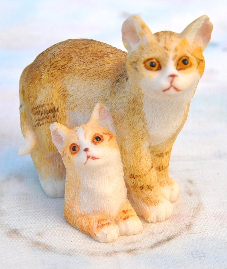 figurine chatte avec son chaton en resine, Enlèvement ou Envoi, Utilisé, Animal