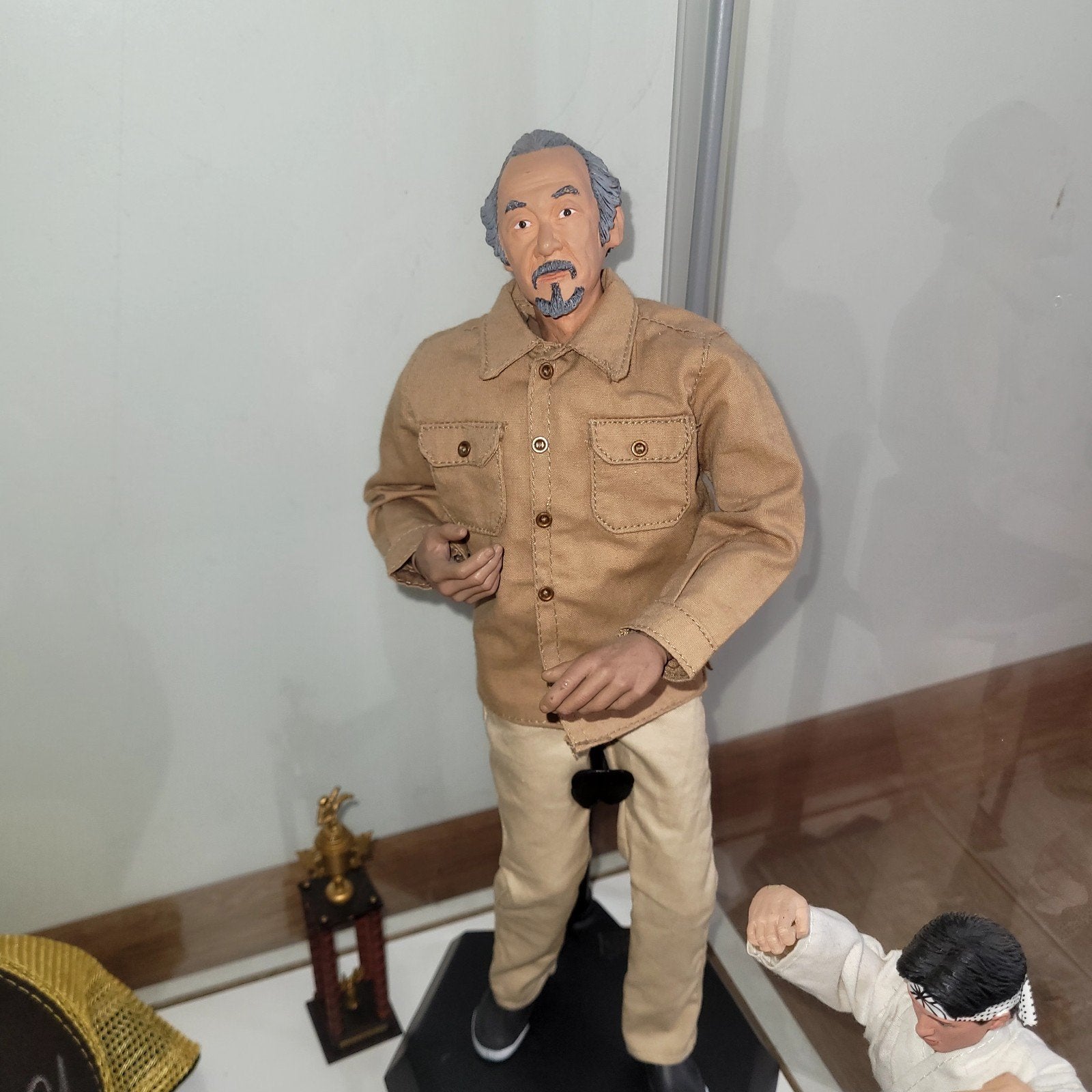 figurine custom 1/6 maitre Miyagi karate kid, Collections, Enlèvement ou Envoi