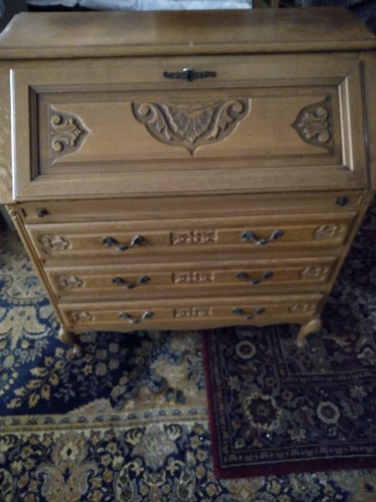 Bureau, Ophalen