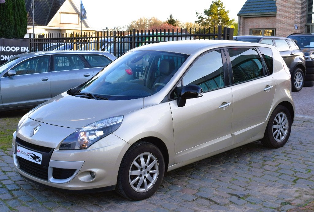 Renault Scenic 1.9dCi/1st Owner/GPS/CAMERA/HISTORY, Auto's, Voorwielaandrijving, Zwart, 4 cilinders, Beige