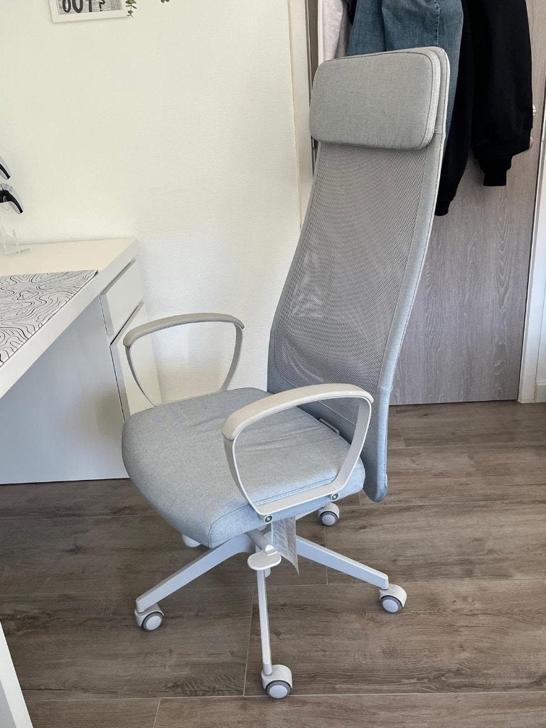 ergonomische bureaustoel Markus (Ikea), Huis en Inrichting, Ophalen, Zo goed als nieuw, Wit, Bureaustoel