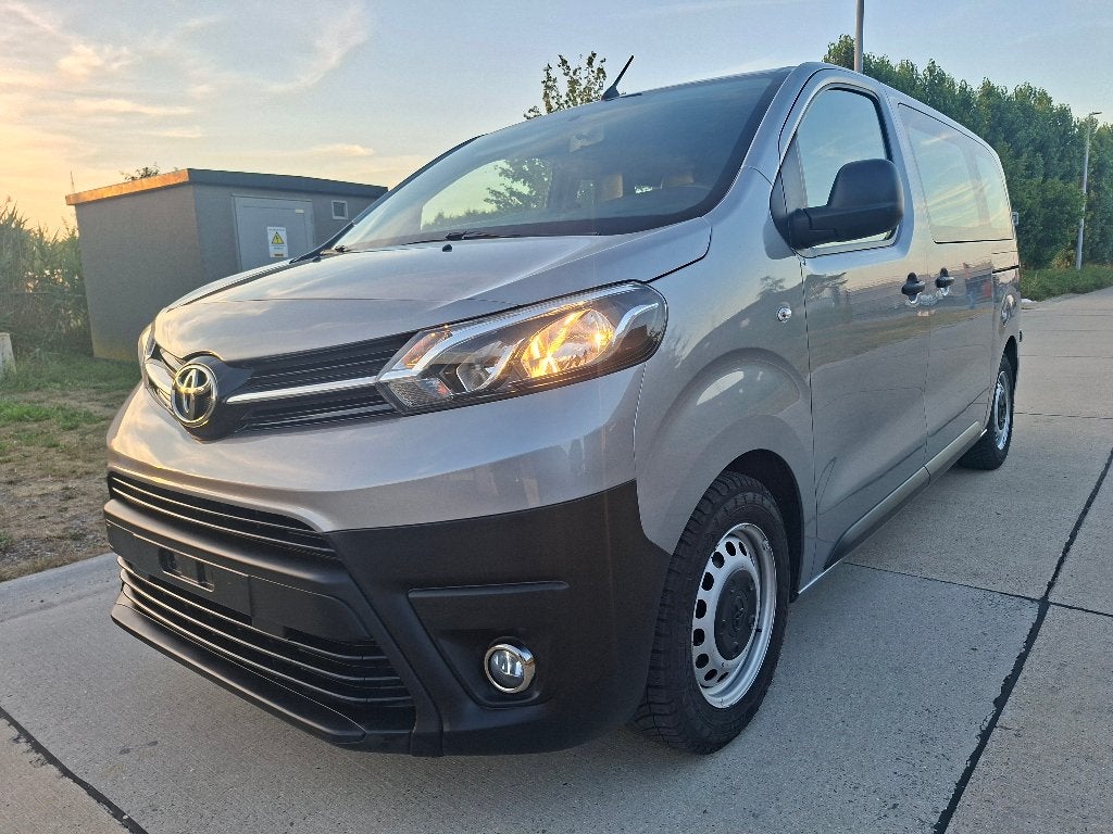 Minibus Toyota Proace verso 9zitplaatsen, Cuir, Argent ou Gris, Achat, Entreprise
