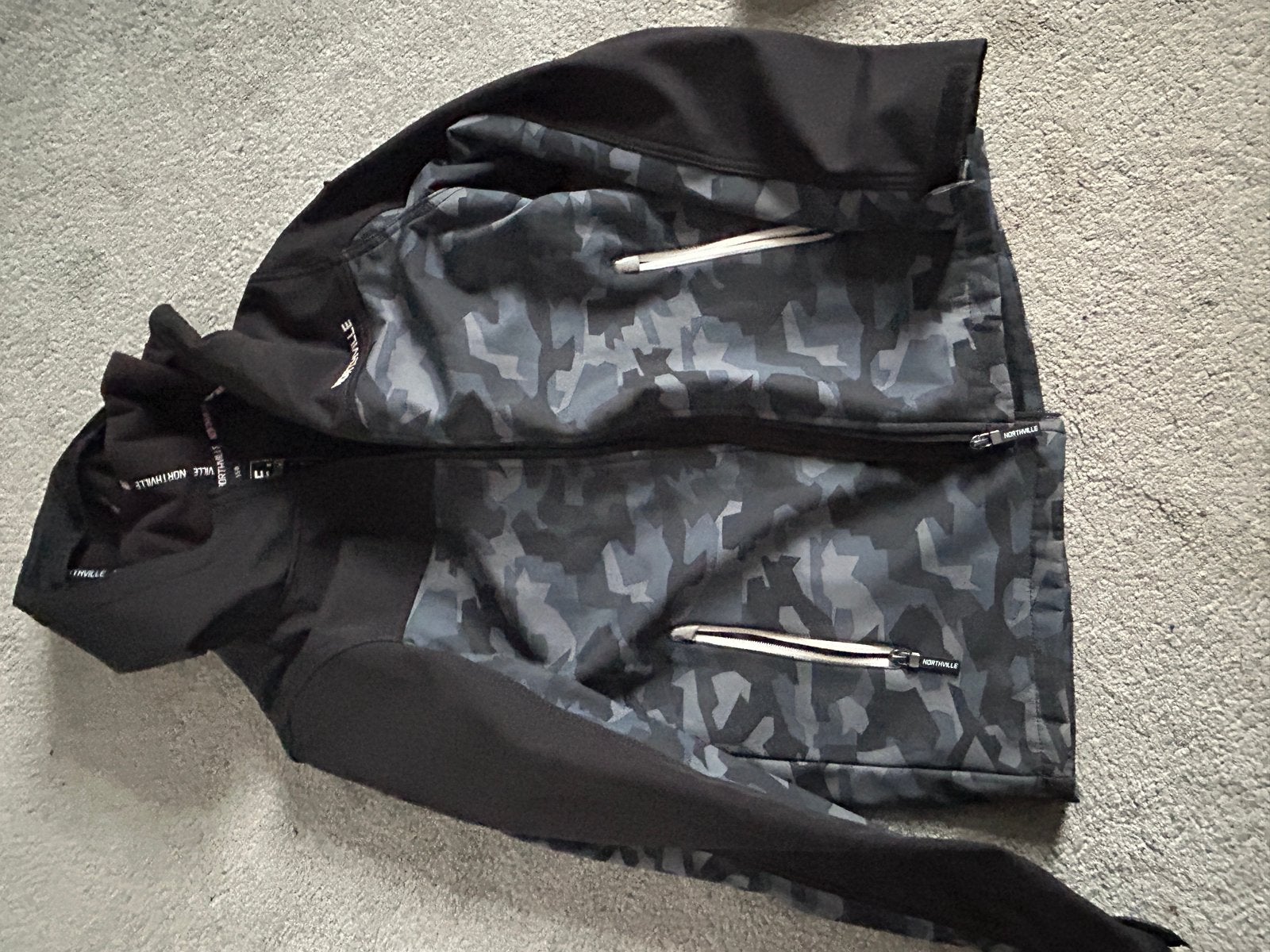 Windbreaker Northville 10€per stuk  en Jack Jones maat L, Kinderen en Baby's, Ophalen, Zo goed als nieuw, Jongen