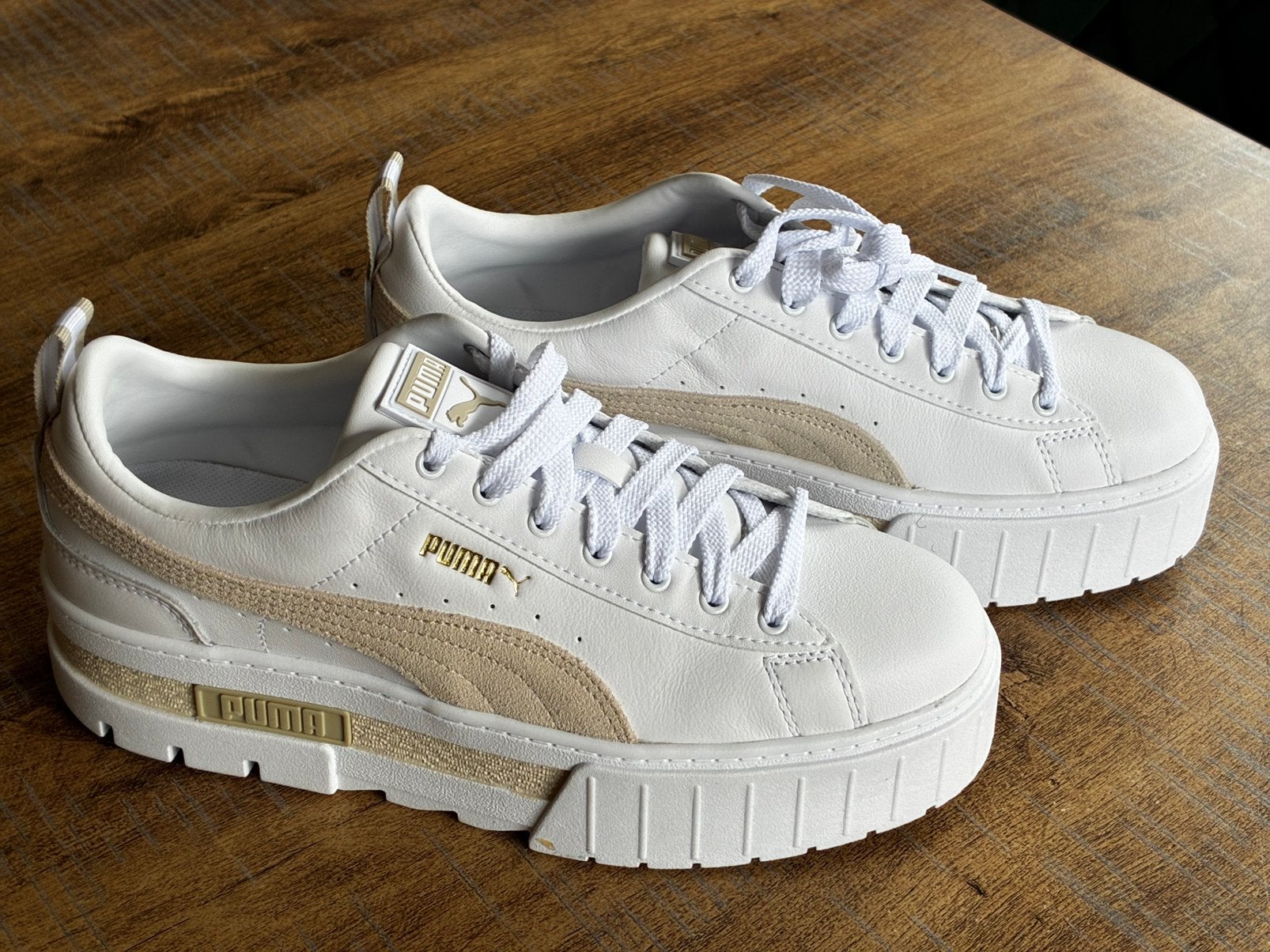 Puma wit beige, Kleding | Heren, Schoenen, Ophalen of Verzenden, Zo goed als nieuw, Wit