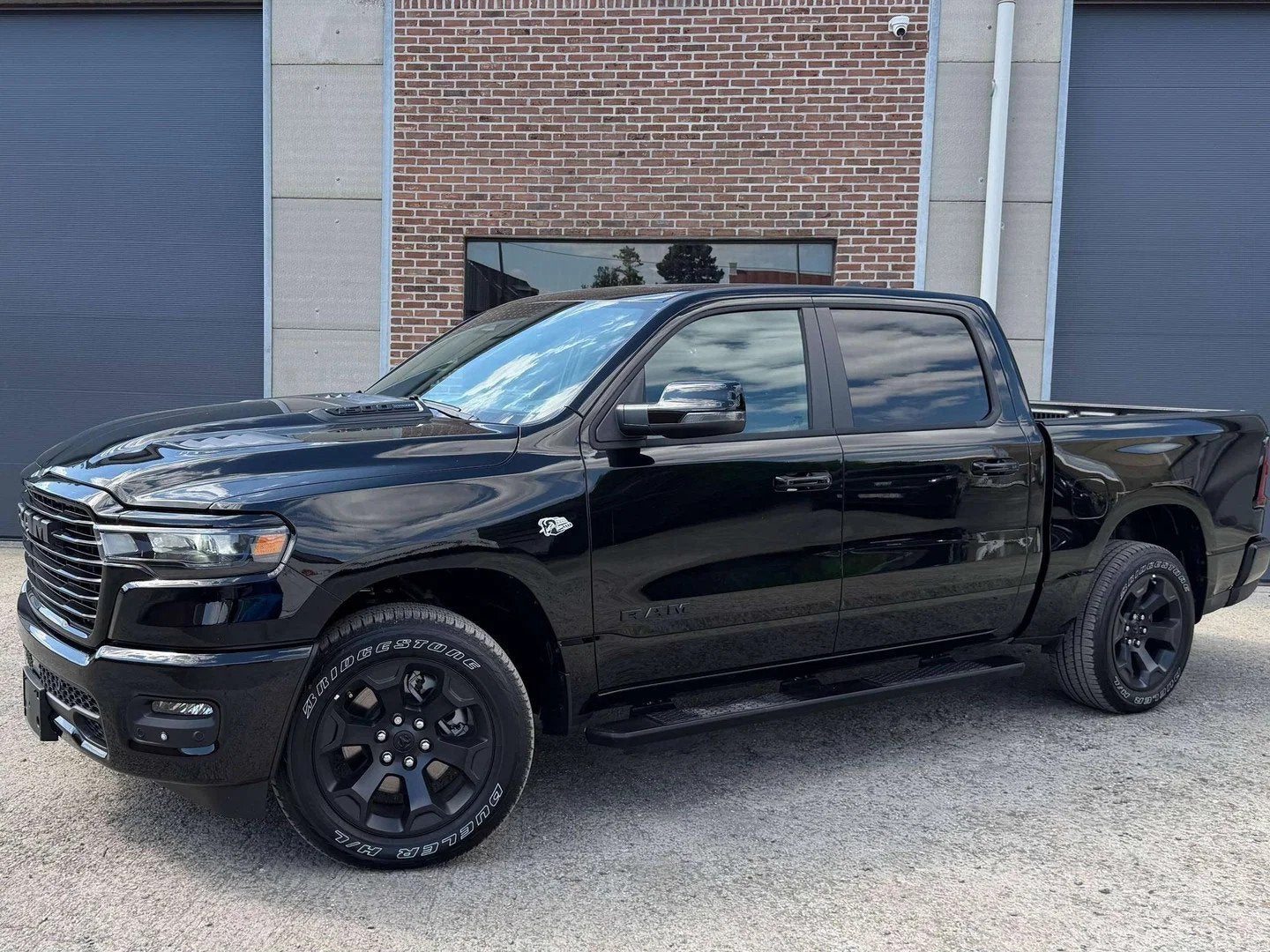 Dodge Ram SPORT 5.7 V8 HEMI 72.900 ,- excl btw (automaat), Automaat, Multifunctioneel stuurwiel, 295 kW, Alcantara