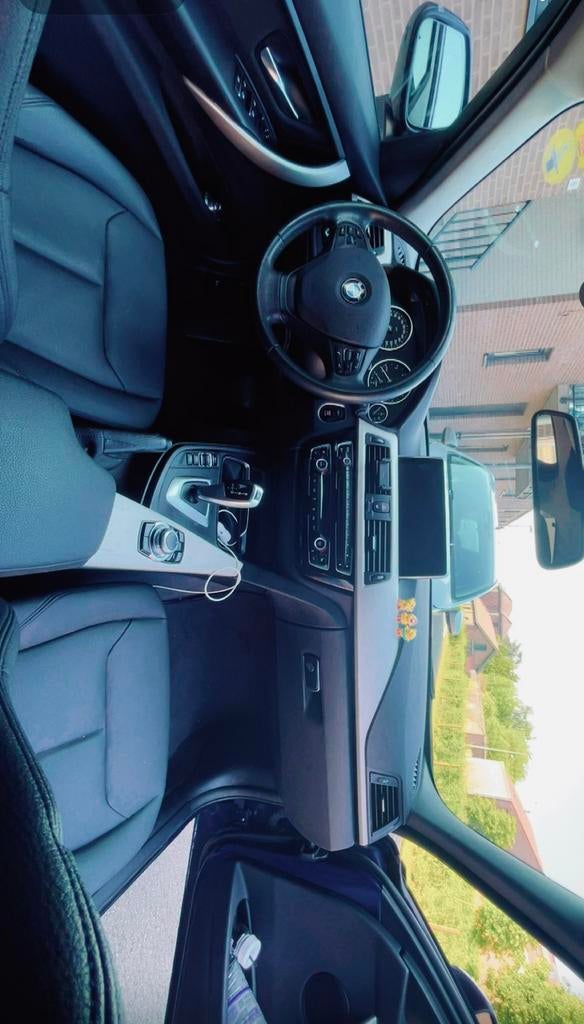 Bmw 318D - Break - zeer proper - vele opties, Auto's, BMW, 1995 cc, 4 cilinders, Blauw, Leder