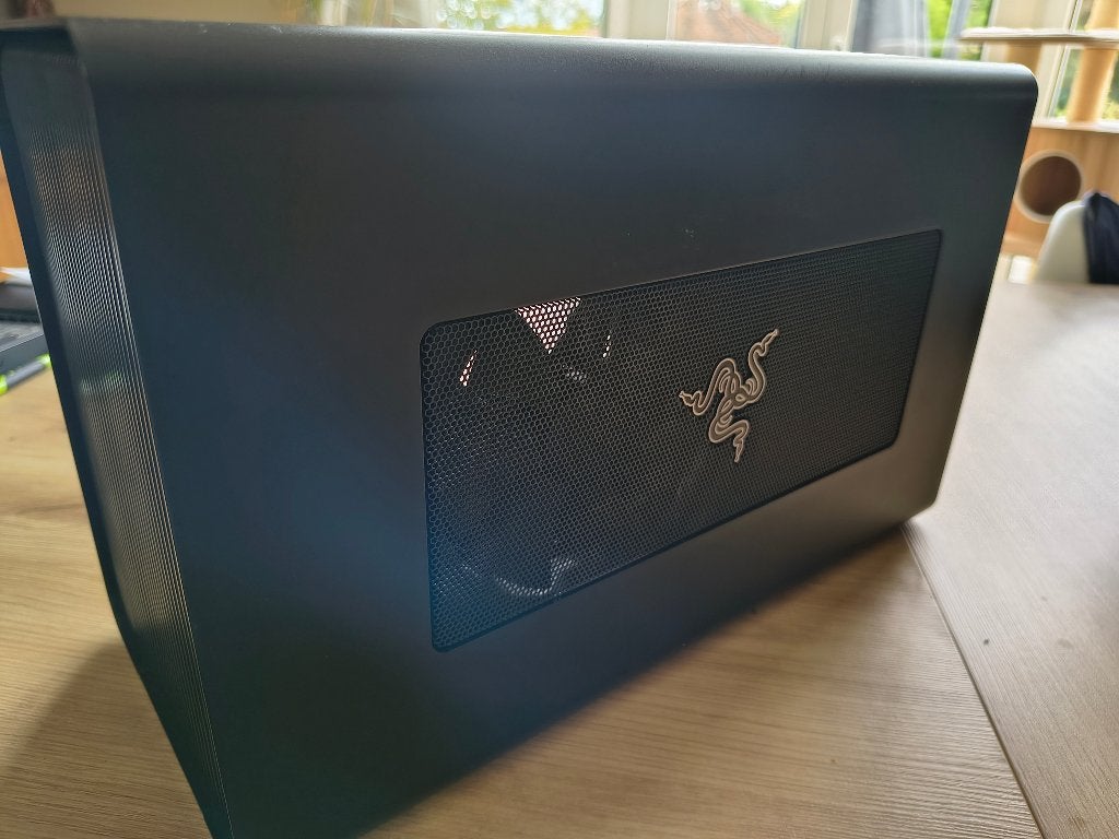 Razer core x boîtier EGPU, Enlèvement, Utilisé