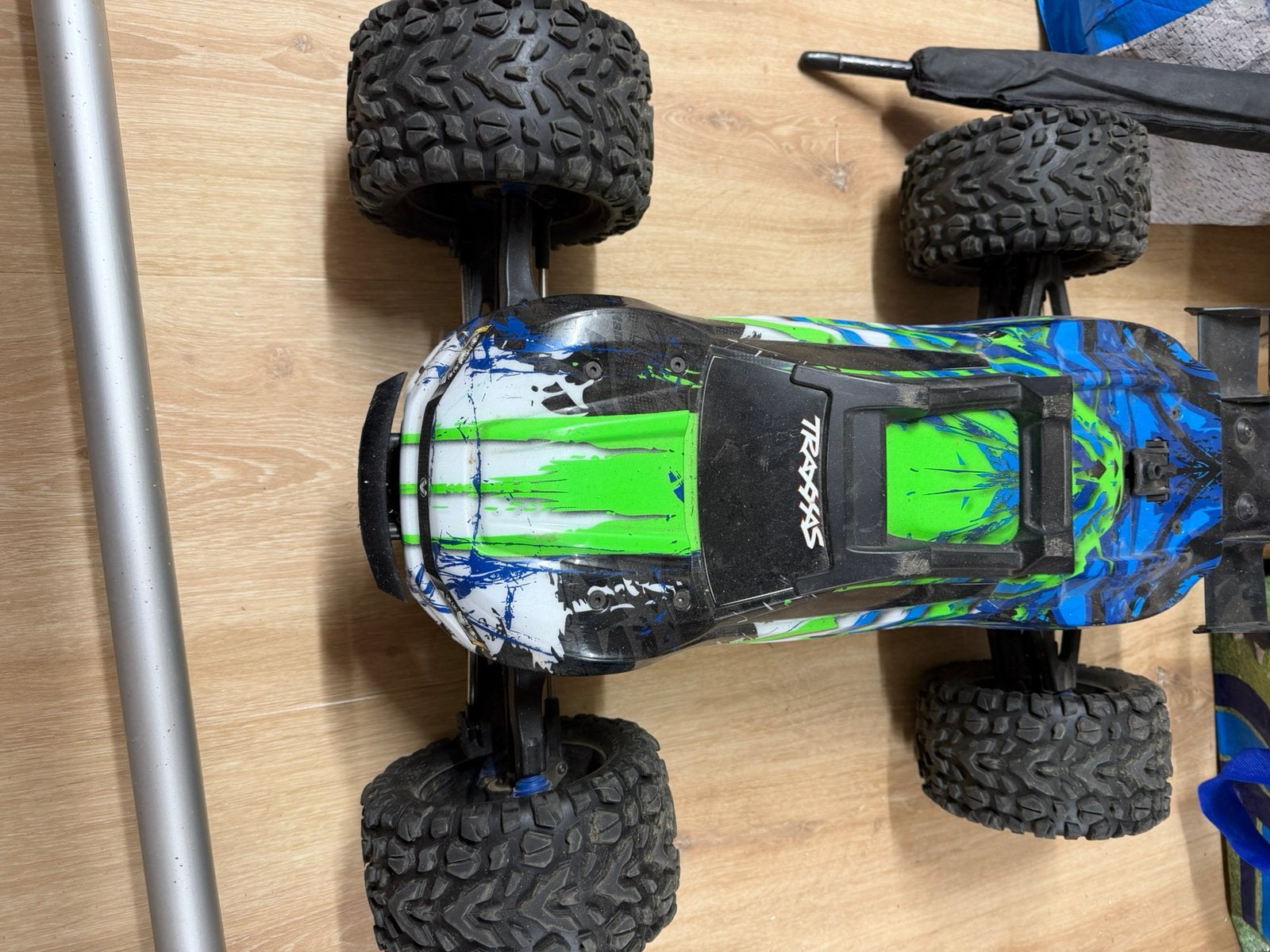 Traxxas E-Revo 6S borstelloze + Bluetooth-verbindingsmodule, Hobby en Vrije tijd, Ophalen, Gebruikt, Overige typen, Auto onroad