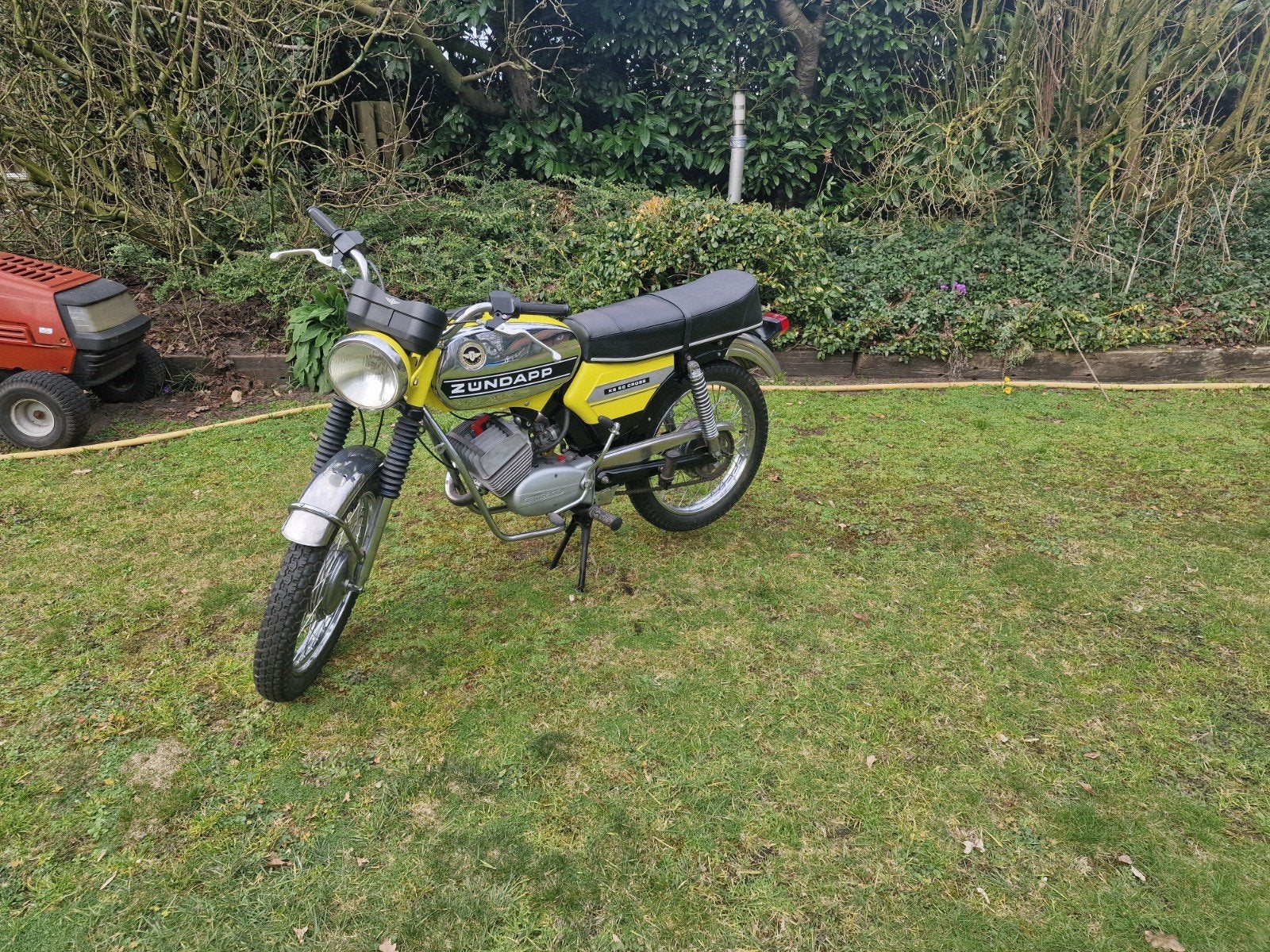 zundapp 517 ks50 cross limoen citroen, Fietsen en Brommers, Ophalen, KS50, 50 cc, 5 versnellingen