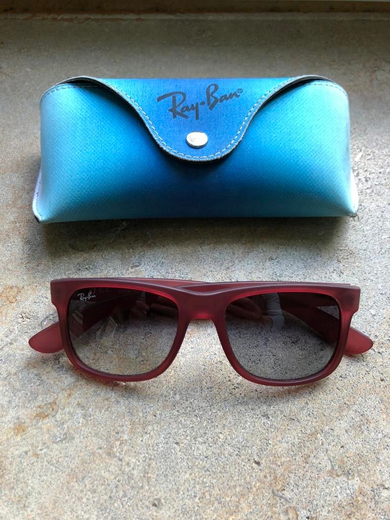 zonnebril Ray Ban voor tiener/jong volwasseney, Ophalen, Zonnebril, Paars, Zo goed als nieuw