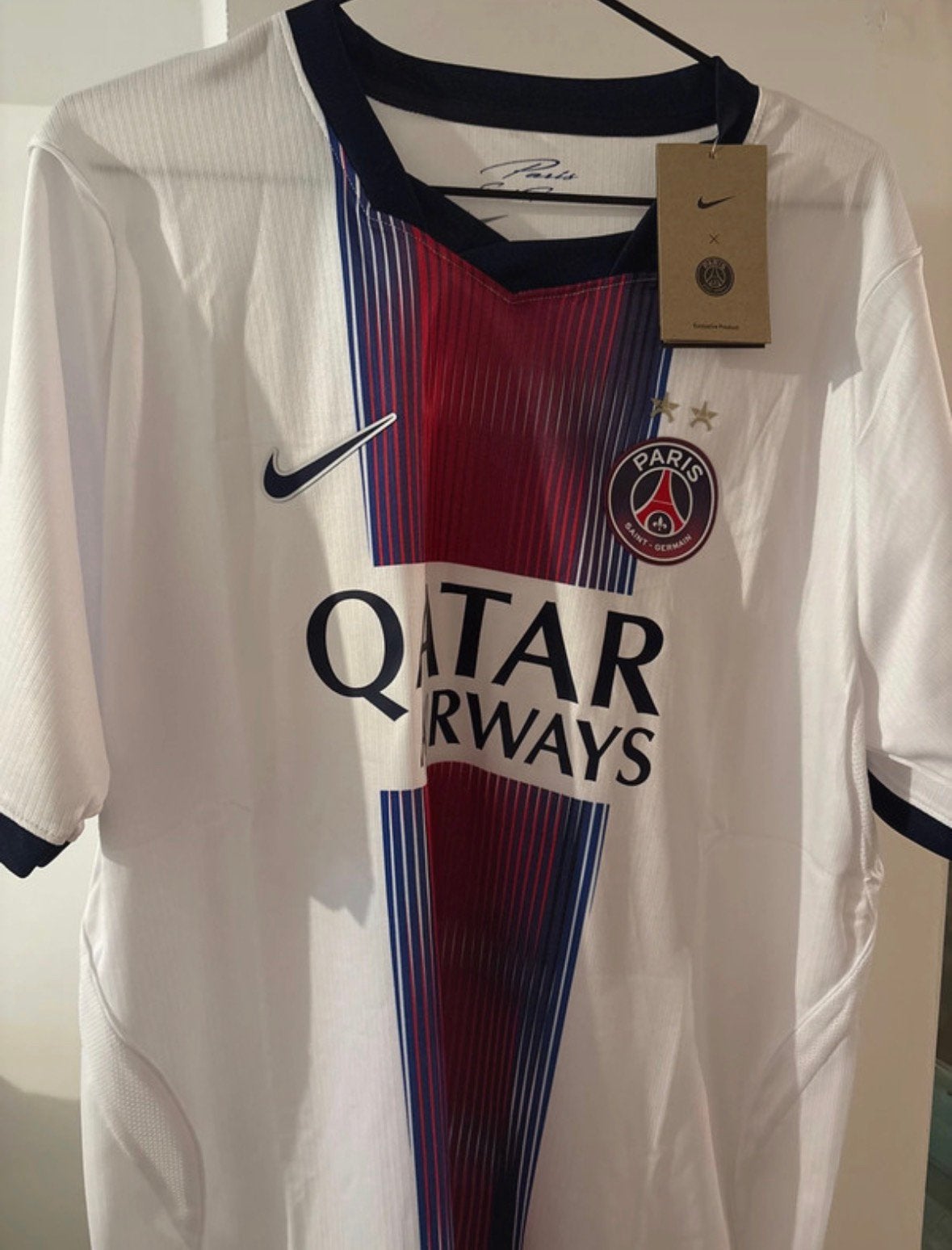 Maillot psg neuf saison 26/27, Sports & Fitness, Enlèvement ou Envoi, Comme neuf, Maillot