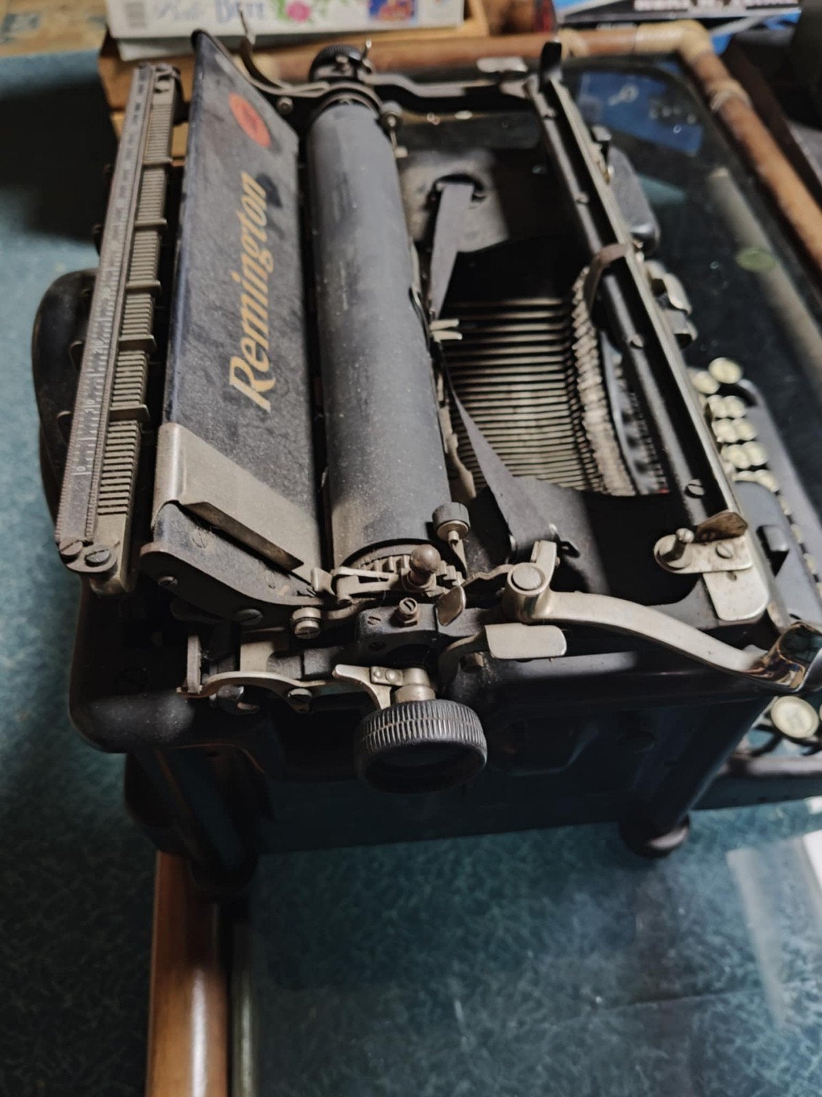machine a écrire Remington, Divers, Enlèvement