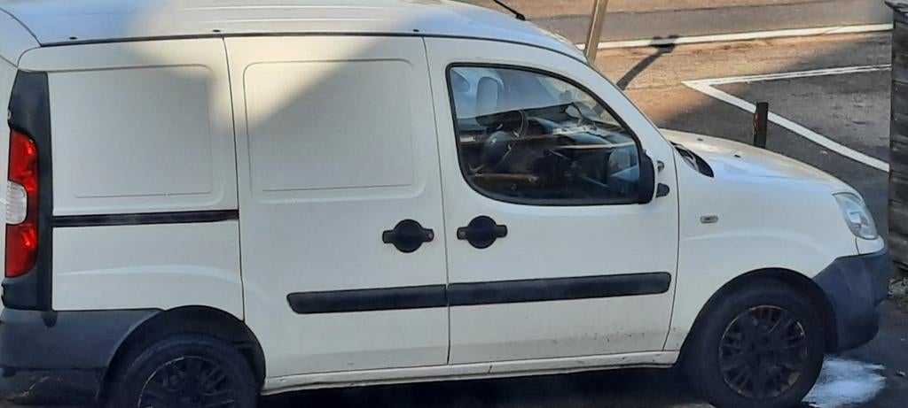 Fiat Doblo Cargo 1.9 diesel met uitneembare campermodule, Caravans en Kamperen, Ophalen, Tot en met 2