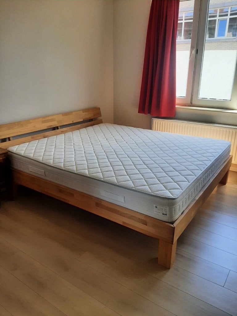 Matelas Queen size 180 X 200 cm, Huis en Inrichting, Slaapkamer | Matrassen en Bedbodems, Ophalen, Gebruikt, Twijfelaar, Matras