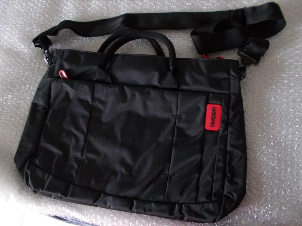 NIEUW  Dames handtas  €10,00, Handtassen en Accessoires, Ophalen, Nieuw, Zwart, Handtas