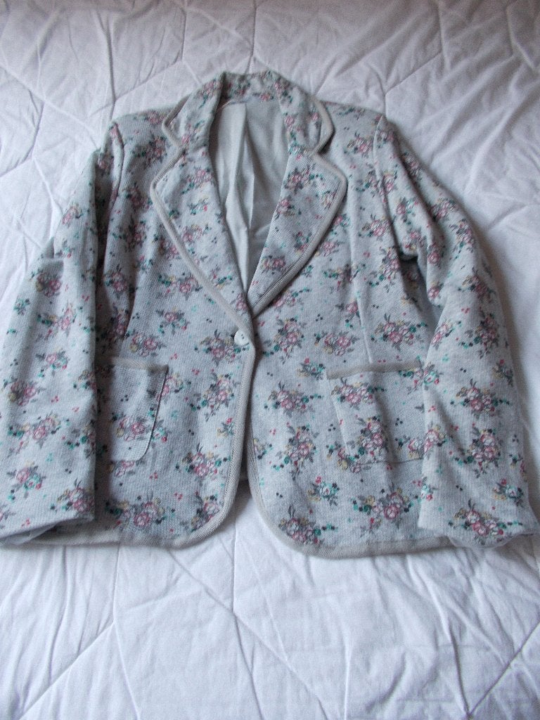 Veste d'été gris clair et fleurs à 2 poches (neuve)., Kleding | Dames, Jassen | Zomer, Ophalen, Maat 46/48 (XL) of groter, Nieuw