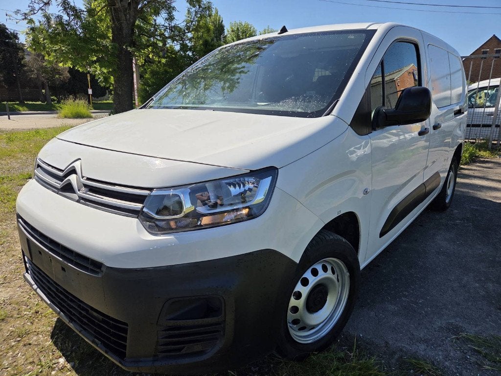 Citroën Berlingo Maxi 2022 3places 17000km 1.5hdi 100cv AC.., Voorwielaandrijving, Stof, Euro 6, 4 cilinders