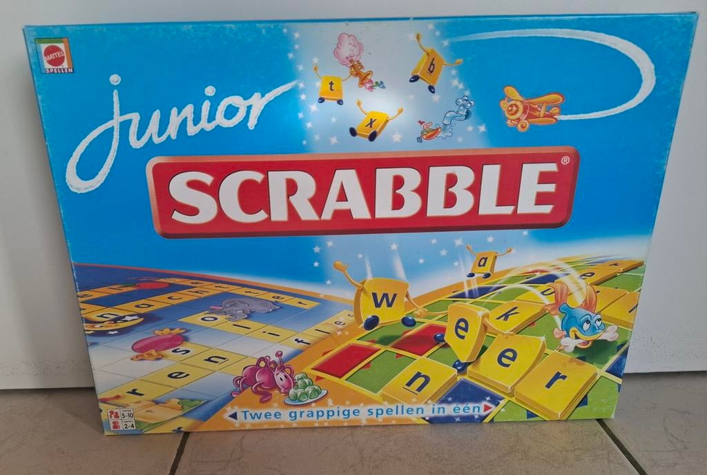 Gezelschapsspel Junior Scrabble Mattel 2-in-1, Drie of vier spelers, Ophalen of Verzenden, Zo goed als nieuw, Mattel games