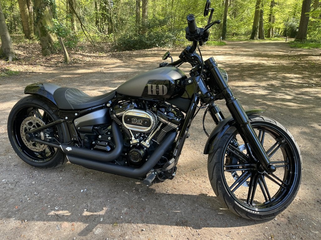 HARLEY-DAVIDSON BREAK-OUT CUSTOM MADE!, Motoren, Motoren | Harley-Davidson, Particulier, Chopper, meer dan 35 kW, 2 cilinders