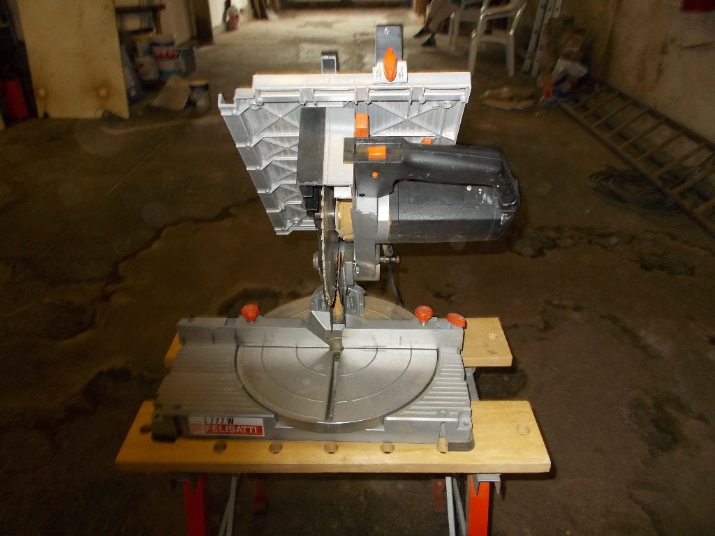 zaagmachine, Zakelijke goederen, Ophalen