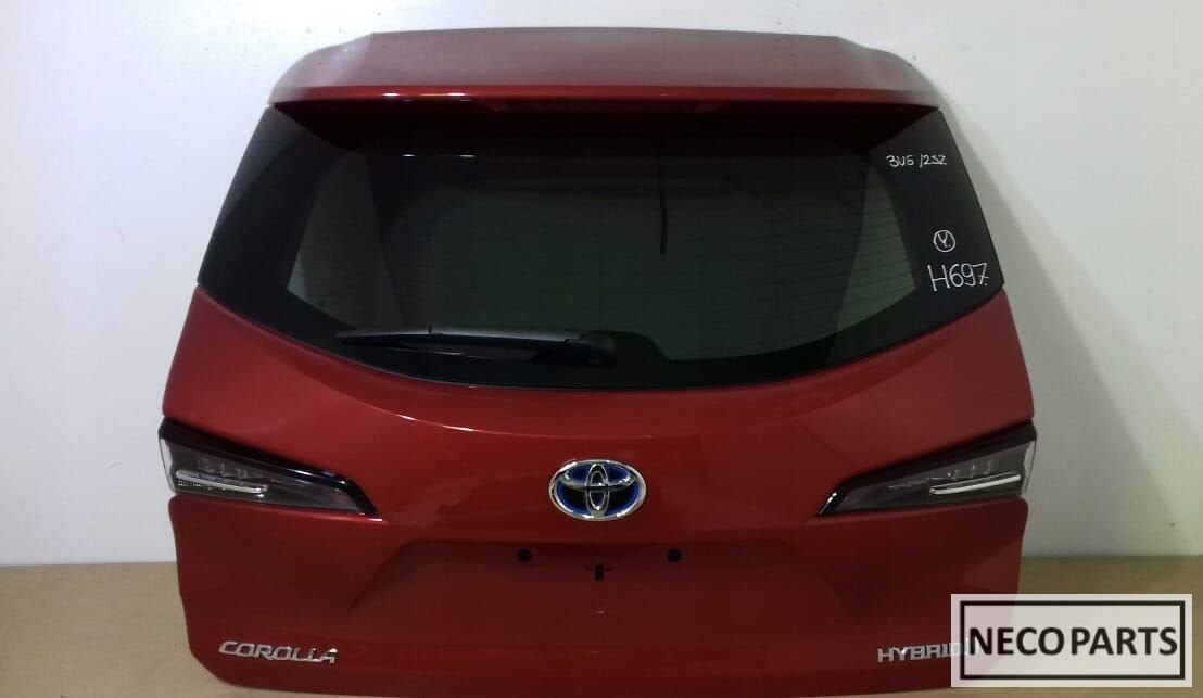 TOYOTA COROLLA E21 ACHTERKLEP ACHTERDEUR ORGINEEL, Arrière, -, Haillon arrière, Toyota