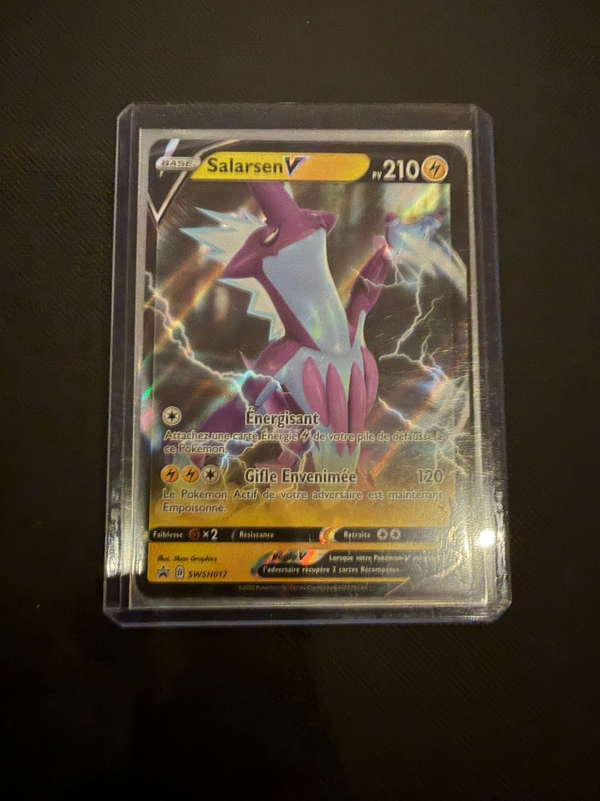 Carte Pokémon Salarsen V Promo SWSH017 - Épée et Bouclier FR, Enlèvement ou Envoi, Neuf, Cartes en vrac, Foil