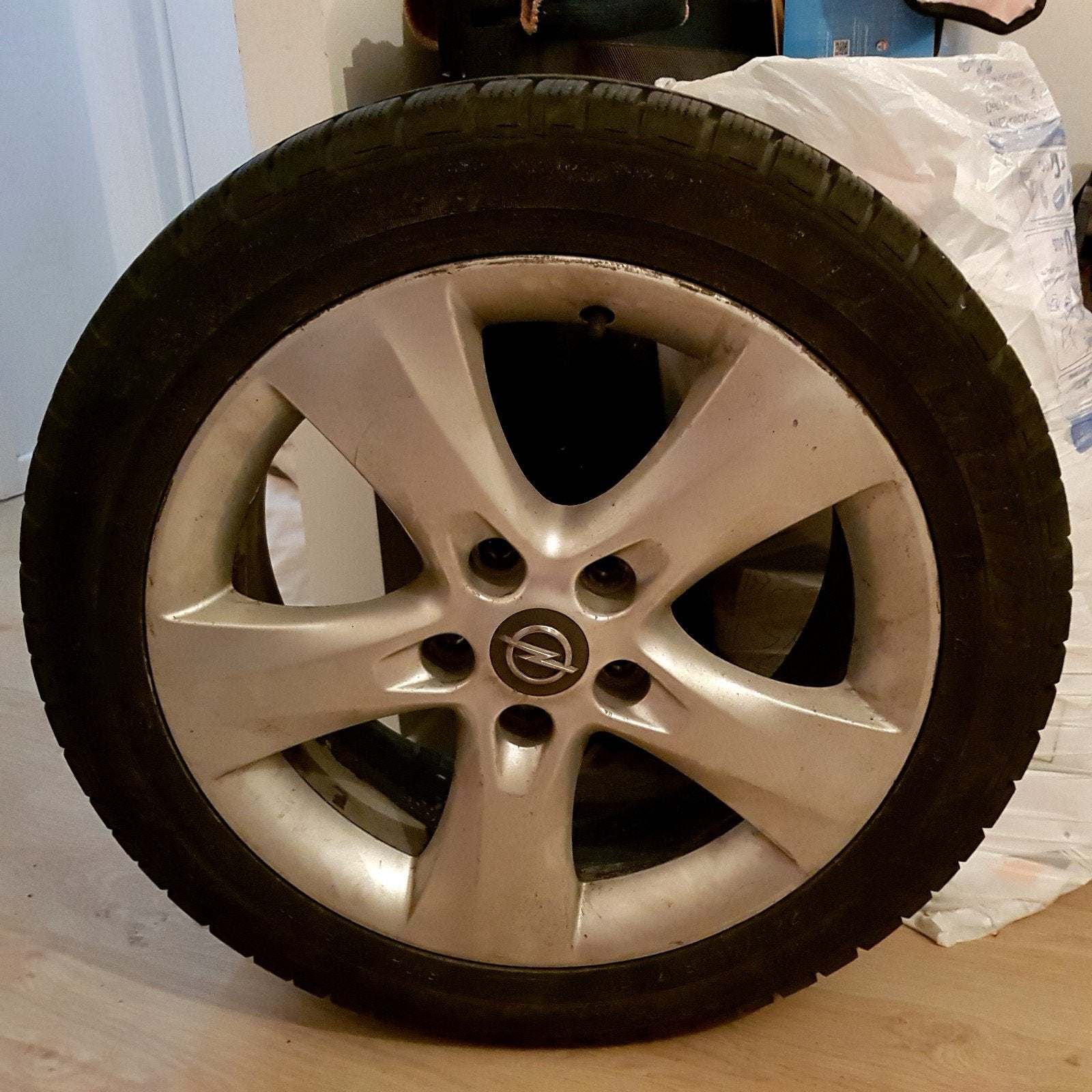 3 Pneus jantes alu opel Astra 2013, Enlèvement, Pneu(s)