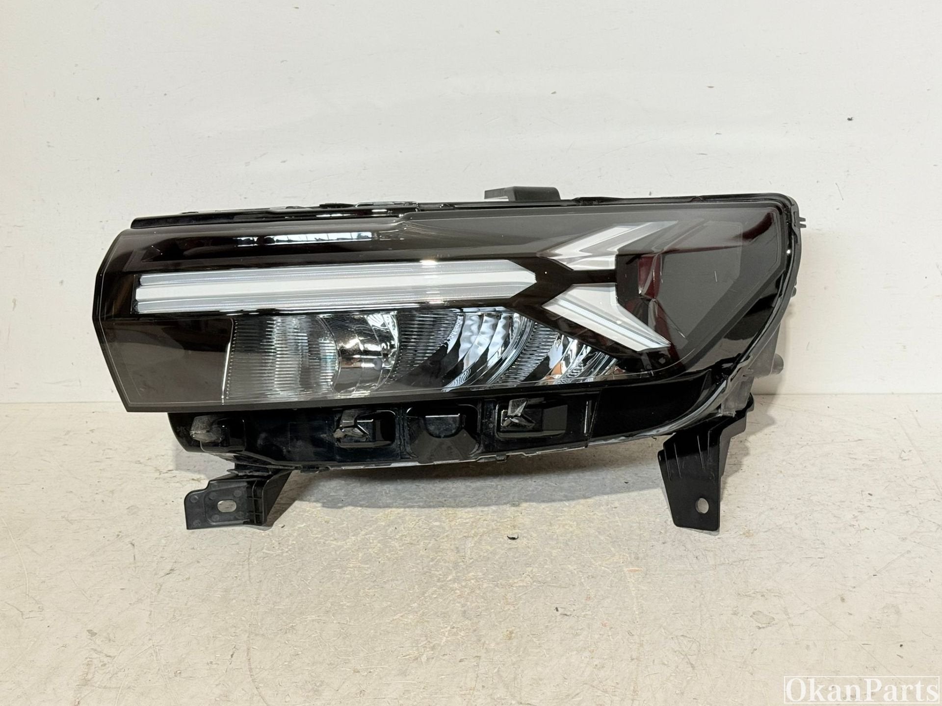 Clignotants LED Dacia Duster III, r f rence 260603515R, Fabrikant BV, Utilisé, Info@fabrikant.eu, Fabrikantstraat 1
1000 AA  Amsterdam, NL