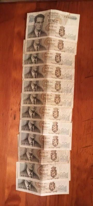 12 biljetten van 20 frank, allemaal van suite van 15.6.1964., Ophalen of Verzenden, Setje