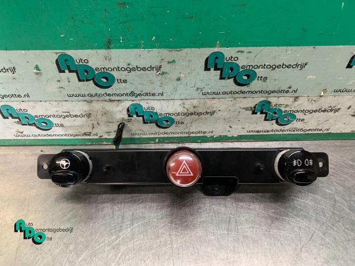 Commutateur éclairage d'urgence d'un Fiat 500, Autos : Pièces & Accessoires, Tableau de bord & Interrupteurs, Fiat, Utilisé, 3 mois de garantie