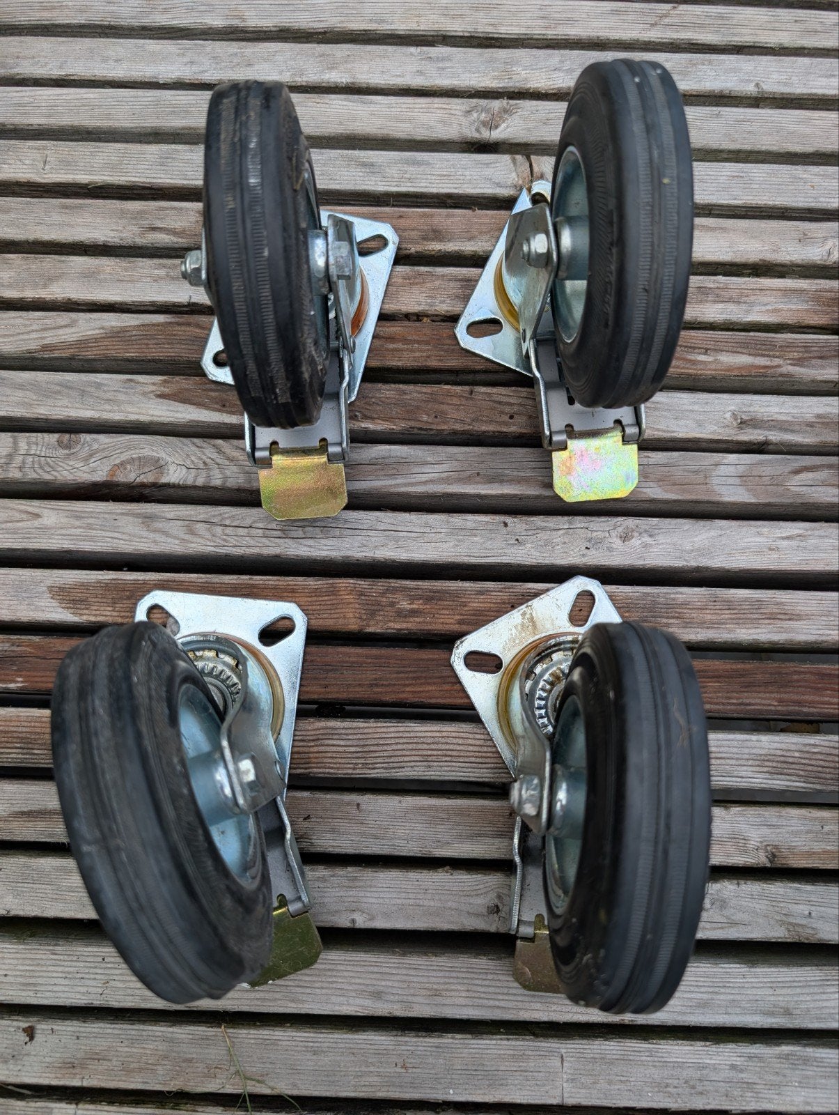 Zwenkwielen (8 stuks), Ophalen