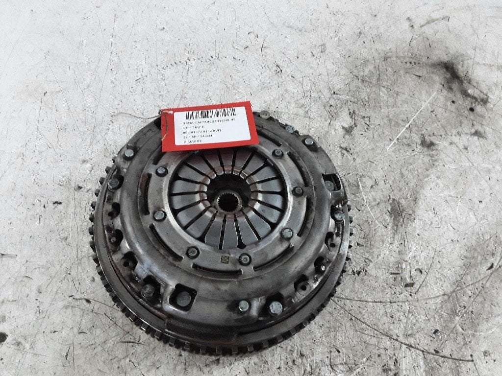 VOLANT MOTEUR BI-MASSE Renault Captur II (RJB) (123003617R), Renault, Utilisé, Peter-Huppertz-Straße 5
51063  Köln, DE, Dialog.deutschland@renault.de
