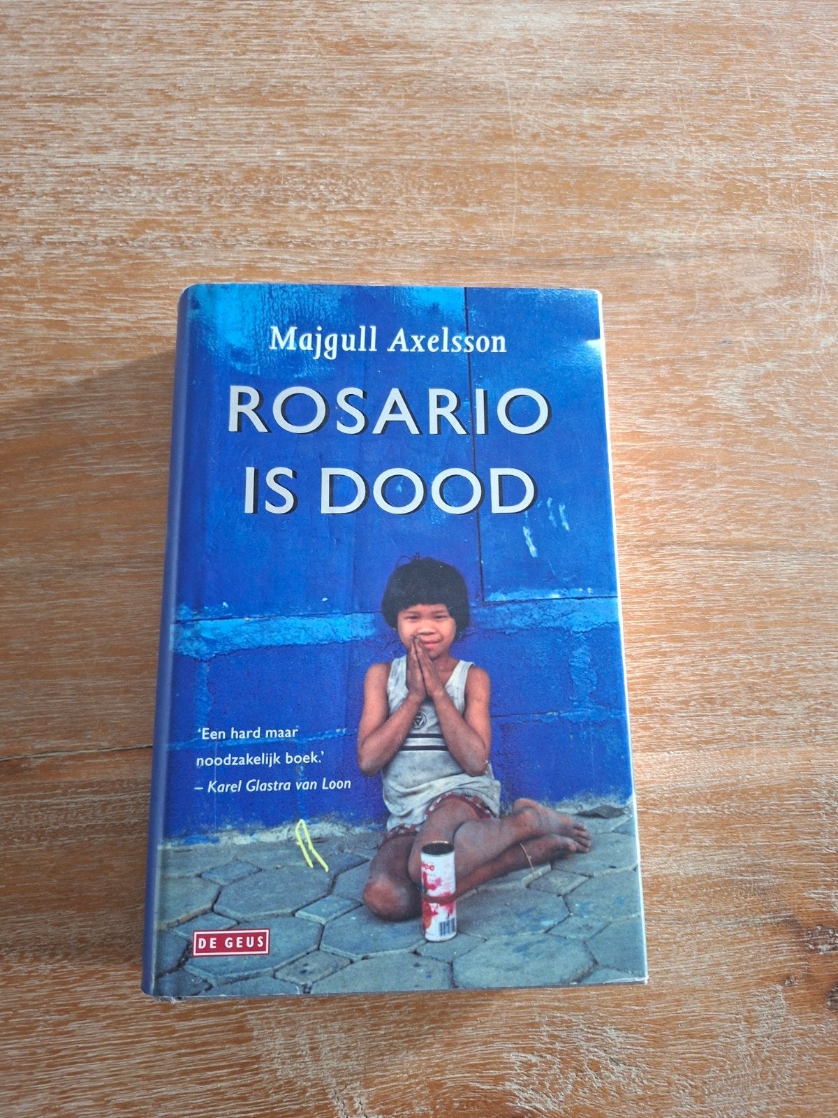 Boek Rosario is dood - Hardcover, Ophalen of Verzenden, Zo goed als nieuw