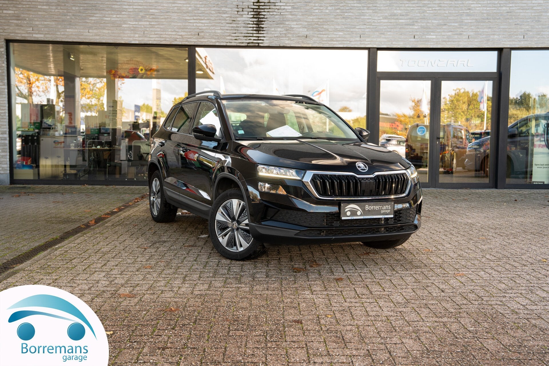 Skoda Karoq 1.5 Automaat/Trekhaak/Carplay/Front-Lane Assist, Autos, 0 kg, Achat, Euro 6, Entreprise