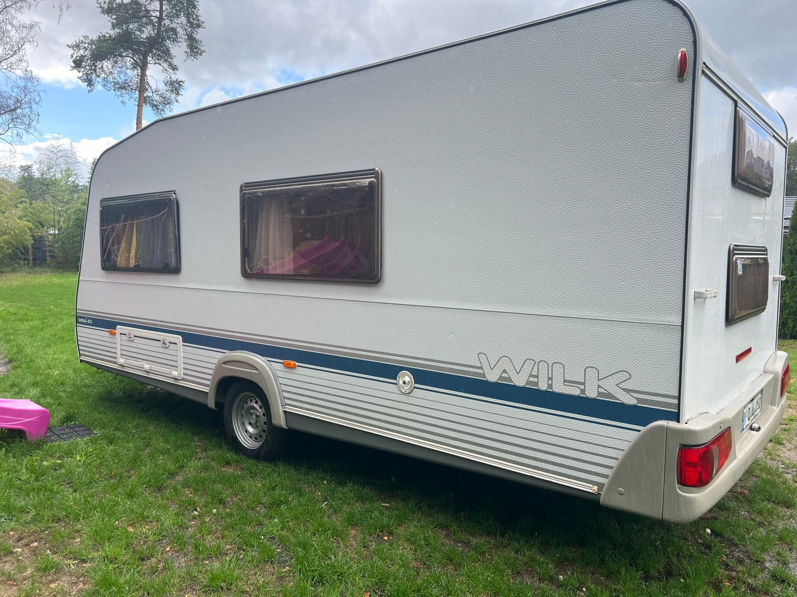 Wilk caravan met stapelbed 2006, Caravans en Kamperen, Caravans, Particulier, Wilk, Stapelbed
