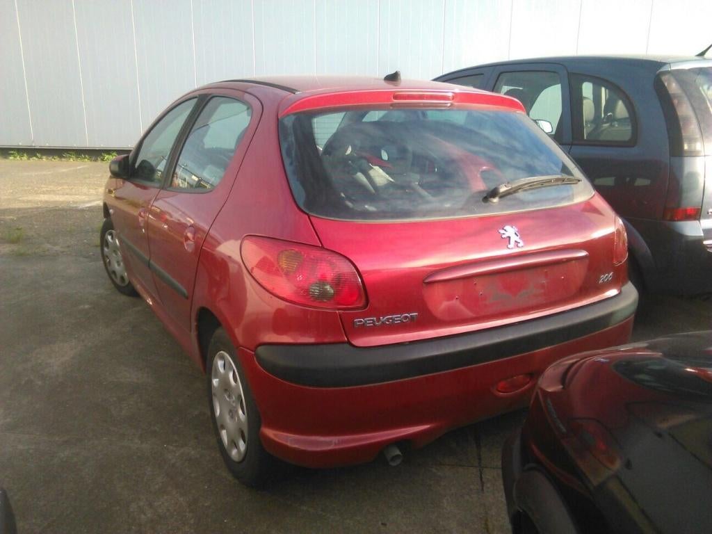 Peugeot 206 in onderdelen, Enlèvement, Utilisé, Peugeot