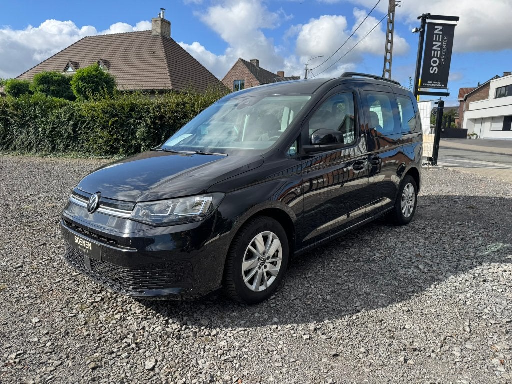Volkswagen Caddy Kombi 2.0TDI DSG Life, Auto's, Dealer onderhouden, Euro 6, Zwart, Bedrijf