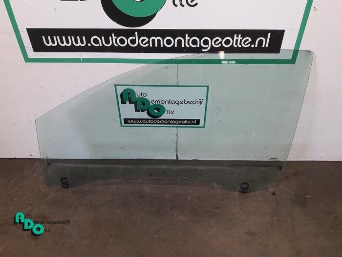 Portierruit 2Deurs links van een Renault Clio (Clio 3 06-), Auto-onderdelen, Ruiten en Toebehoren, Gebruikt, -, Renault, -