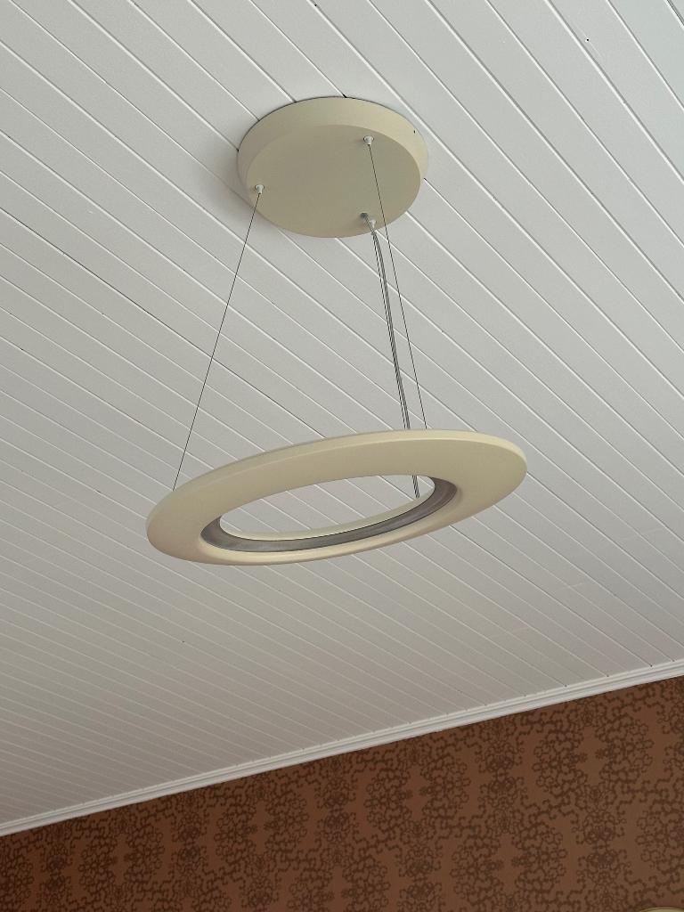 Hanglamp, Enlèvement