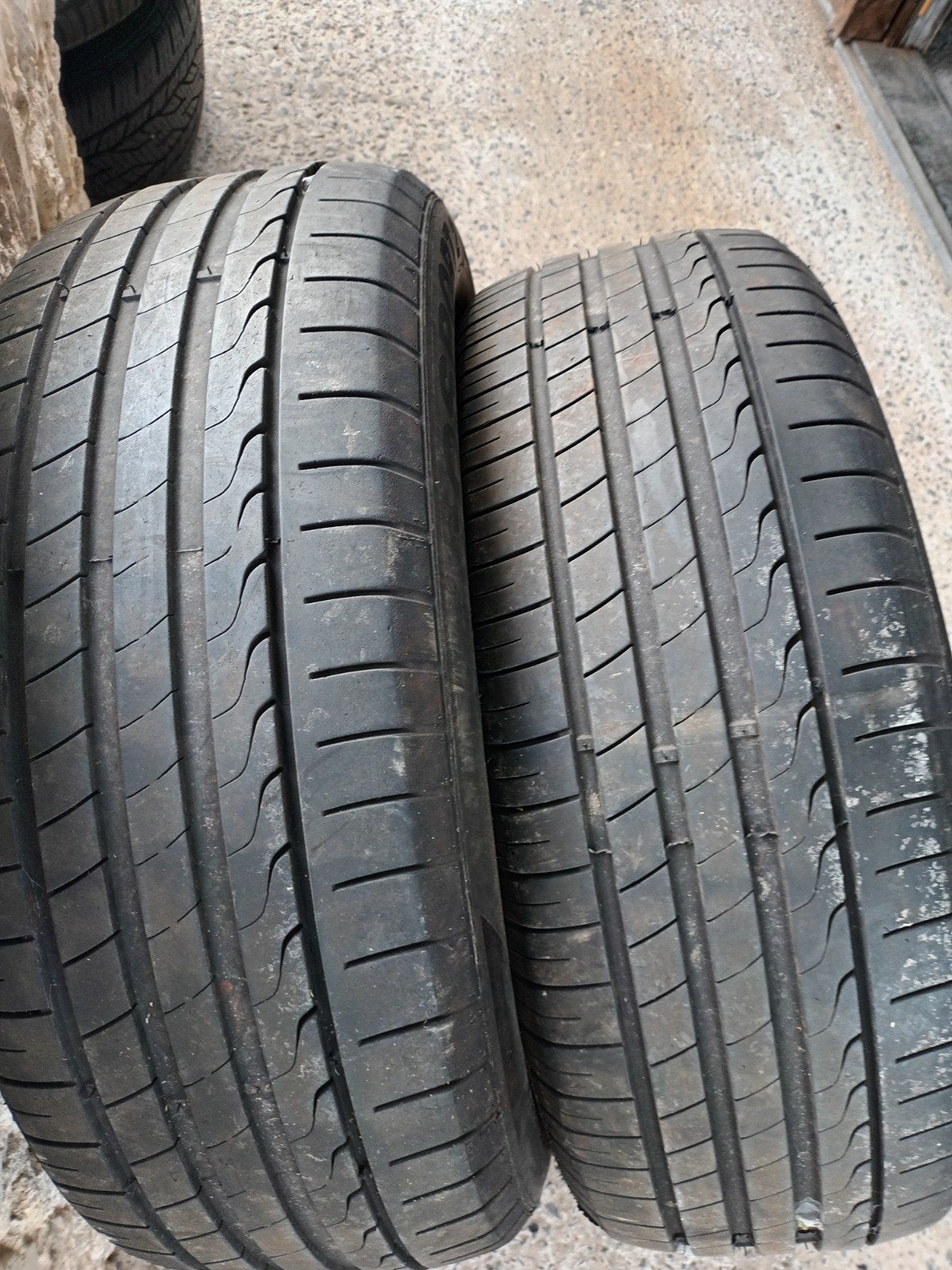3 BANDEN 225 55 17 ..2 ALS NIEUW 97V...ALLES 30EURO, Ophalen of Verzenden, Band(en)