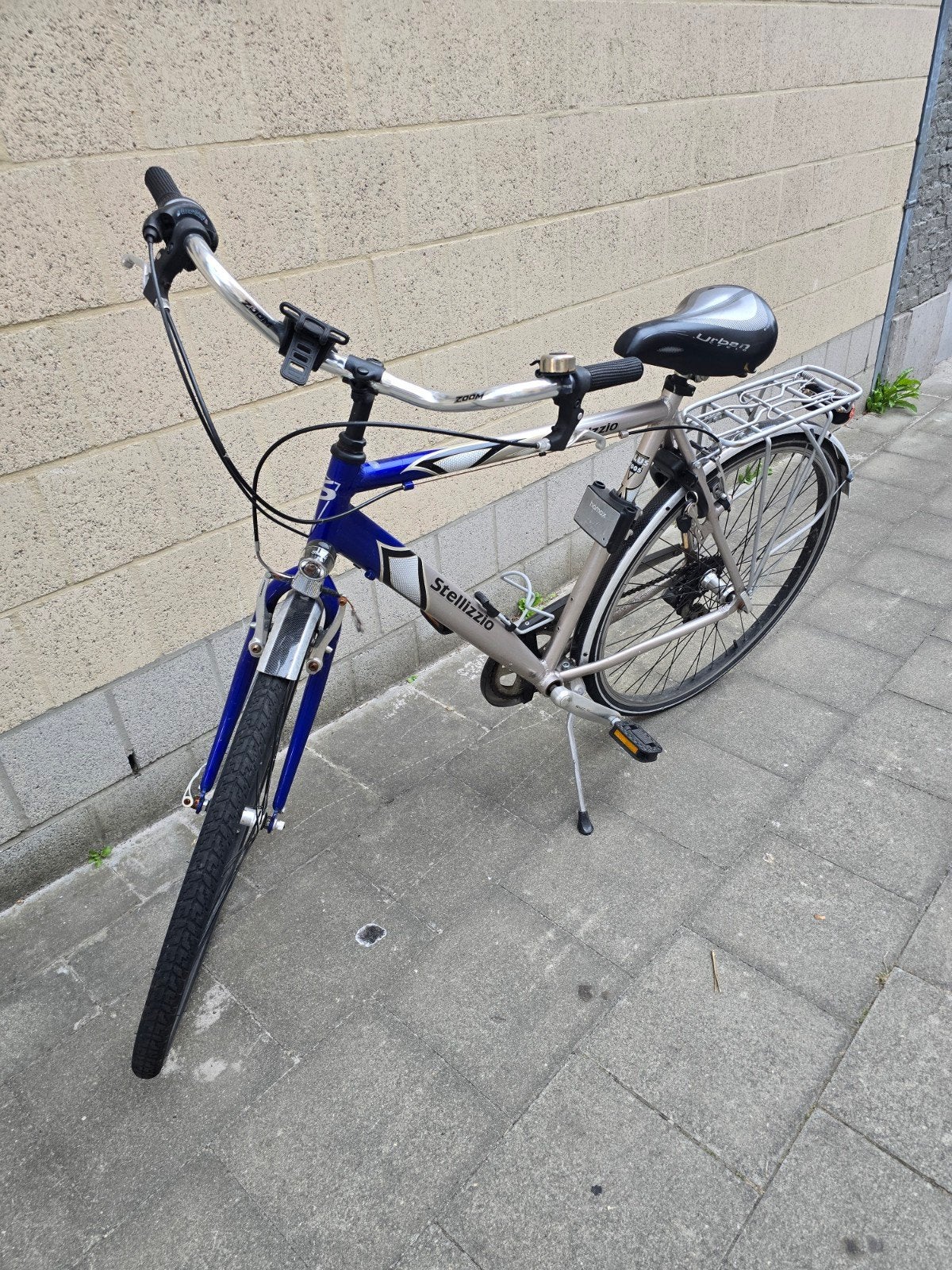 Vélo de ville Stellizzio — en excellent état, prêt à rouler, Enlèvement